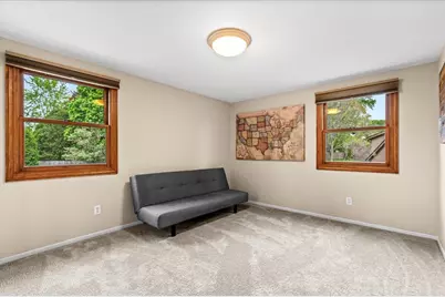 800  Sweetbriar Ct, Waukesha, WI 53186 - Photo 36
