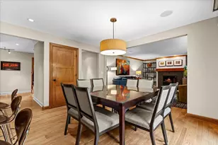 800 Sweetbriar Ct, Waukesha, WI 53186 - Photo 16