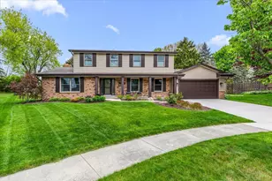 800 Sweetbriar Ct, Waukesha, WI 53186 - Photo 1