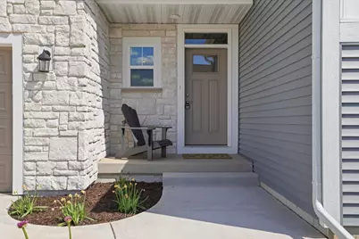 1242  Green Tree Dr, Oconomowoc, WI 53066 - Photo 2