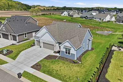 1242  Green Tree Dr, Oconomowoc, WI 53066 - Photo 16