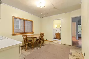 515 S 94th Pl, Milwaukee, WI 53214 - Photo 6