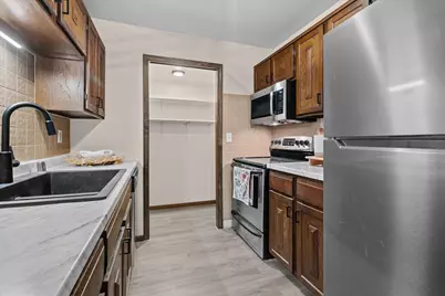 125 N University Dr #112, West Bend, WI 53095 - Photo 8