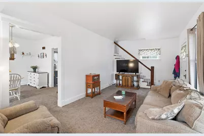 938  Cleveland Ave, Racine, WI 53405 - Photo 4