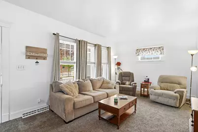 938  Cleveland Ave, Racine, WI 53405 - Photo 6