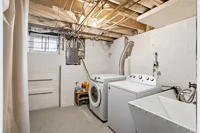 938  Cleveland Ave, Racine, WI 53405 - Photo 24
