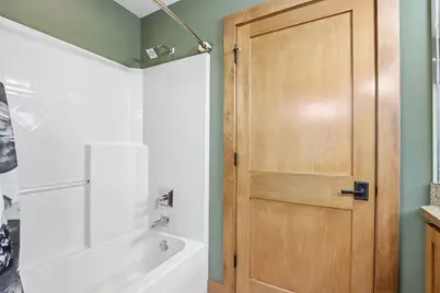 W287N990  Bedouin Ct, Delafield, WI 53188 - Photo 34