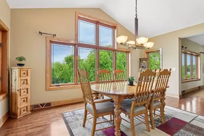 W287N990  Bedouin Ct, Delafield, WI 53188 - Photo 20