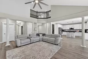 2726 Avalon Ct, Racine, WI 53406 - Photo 12