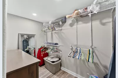 2726  Avalon Ct, Racine, WI 53406 - Photo 38