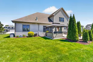 2726 Avalon Ct, Racine, WI 53406 - Photo 46