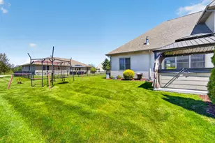 2726 Avalon Ct, Racine, WI 53406 - Photo 44