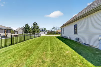 2726  Avalon Ct, Racine, WI 53406 - Photo 50