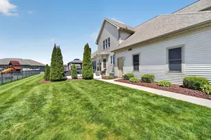 2726 Avalon Ct, Racine, WI 53406 - Photo 52