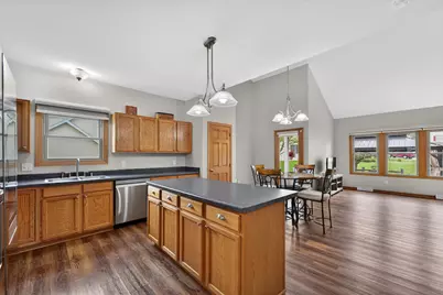 1631  Rolling Green Dr, Racine, WI 53406 - Photo 2