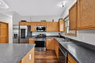 1631 Rolling Green Dr, Racine, WI 53406 - Photo 6