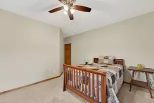 1631 Rolling Green Dr, Racine, WI 53406 - Photo 18