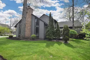 41 E Campus Ct, Racine, WI 53402 - Photo 2