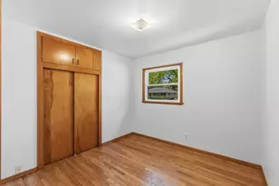 2922 S 102nd St, West Allis, WI 53227 - Photo 12