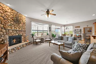 W125S8568 Country View Ct, Muskego, WI 53150 - Photo 6