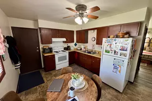 1012 Meadow St, Watertown, WI 53094 - Photo 6