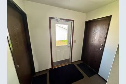 1012  Meadow St, Watertown, WI 53094 - Photo 12