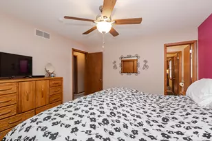 4123 N 95th St, Wauwatosa, WI 53222 - Photo 36