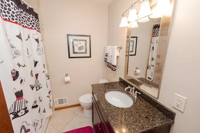 4123 N 95th St, Wauwatosa, WI 53222 - Photo 24