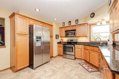 4123 N 95th St, Wauwatosa, WI 53222 - Photo 12