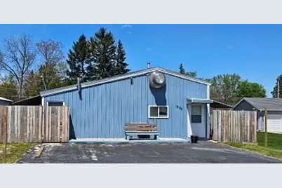 1922  Kremer Ave, Racine, WI 53402 - Photo 2