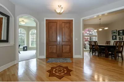 10935 N Oriole Ln, Mequon, WI 53092 - Photo 10