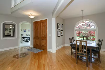 10935 N Oriole Ln, Mequon, WI 53092 - Photo 12