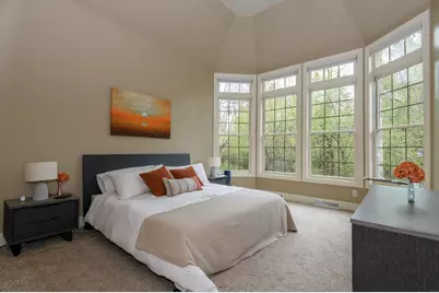 10935 N Oriole Ln, Mequon, WI 53092 - Photo 22