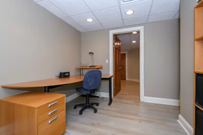 10935 N Oriole Ln, Mequon, WI 53092 - Photo 48