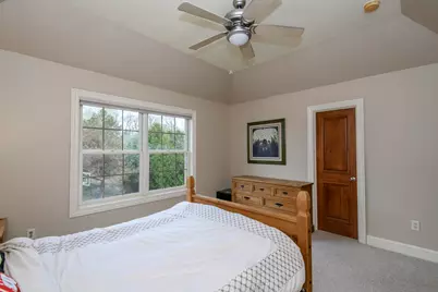 10935 N Oriole Ln, Mequon, WI 53092 - Photo 34