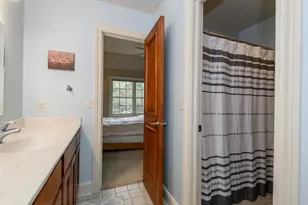 10935 N Oriole Ln, Mequon, WI 53092 - Photo 36