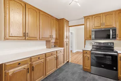 526  Pinetree Rd, Kohler, WI 53044 - Photo 10
