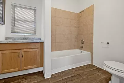 1004 W Mineral St, Milwaukee, WI 53204 - Photo 6