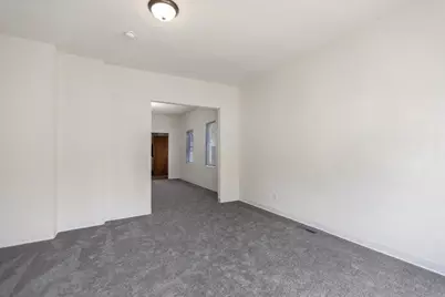 1004 W Mineral St, Milwaukee, WI 53204 - Photo 8