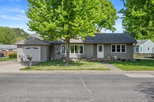 2247 Sisson Dr, La Crosse, WI 54601 - Photo 1