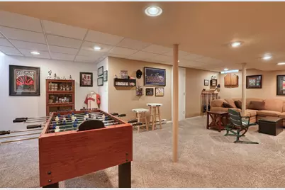 W141N5429  Van Buren Dr, Menomonee Falls, WI 53051 - Photo 38
