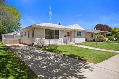 1514  22nd St, Kenosha, WI 53140 - Photo 2