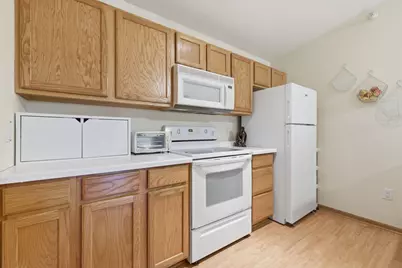 2775  11th Pl #812, Somers, WI 53140 - Photo 8