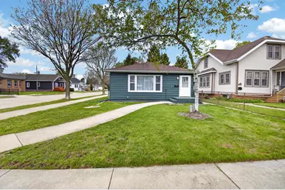 2300  Geneva St, Racine, WI 53402 - Photo 2