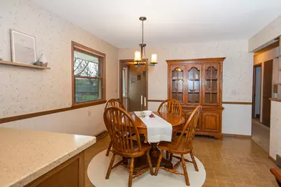 1432  Breeze Ter, Racine, WI 53406 - Photo 6