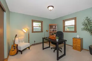 1432 Breeze Terrace, Racine, WI 53406 - Photo 10