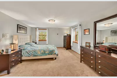 805  Lone Tree Rd, Elm Grove, WI 53122 - Photo 22