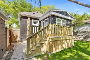 606 S 94th Pl, Milwaukee, WI 53214 - Photo 4