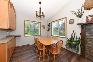 4107 Scarborough Dr, Richfield, WI 53076 - Photo 12