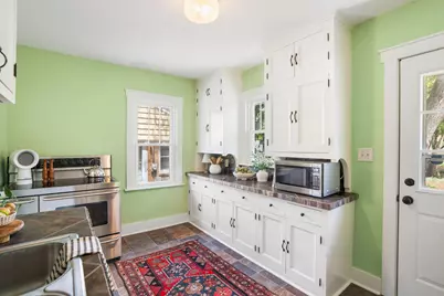 610 N 99th St, Wauwatosa, WI 53226 - Photo 16